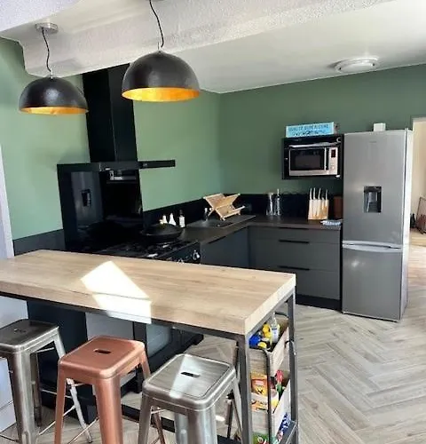 Familiale Des Templiers Pensión *